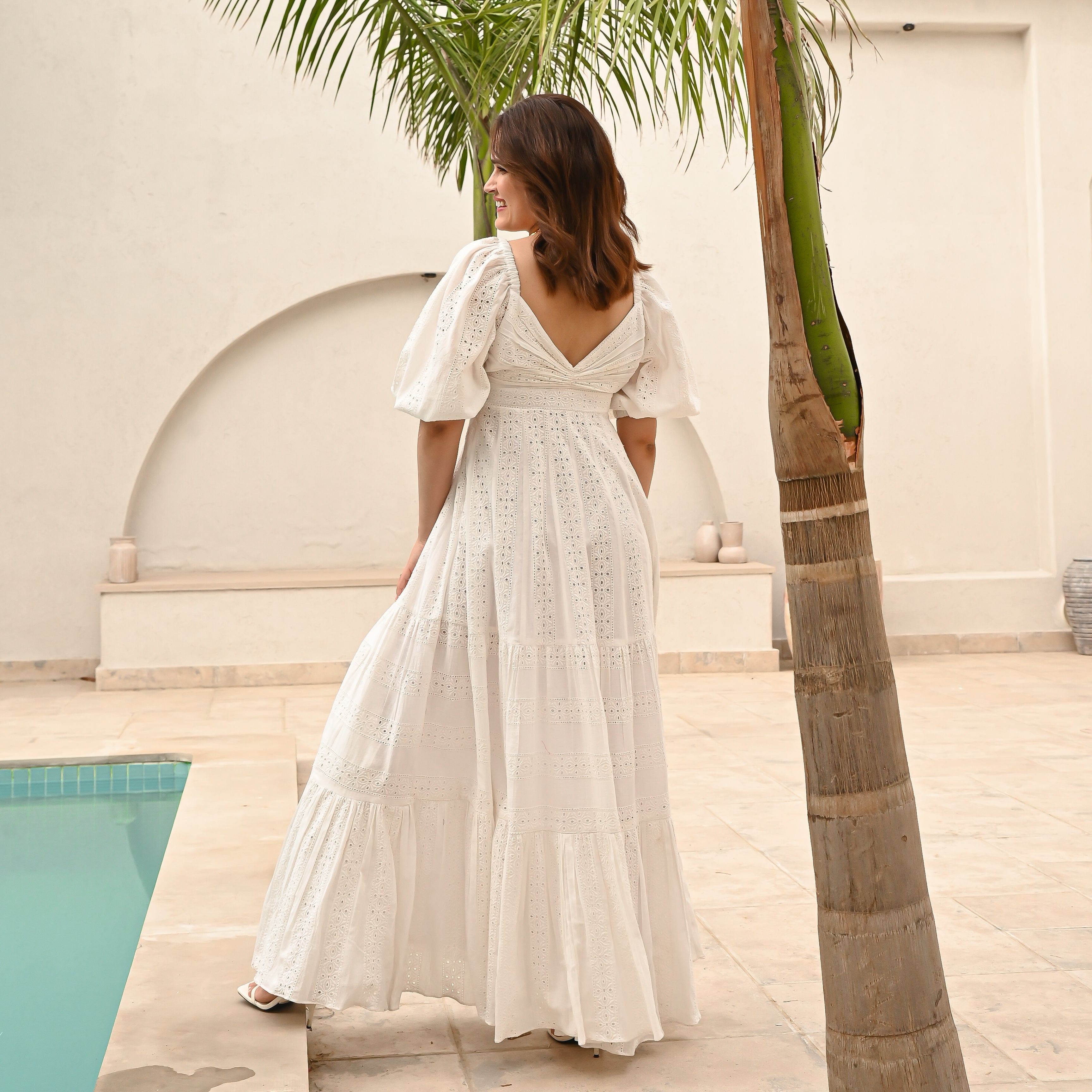 White Wonderland Schiffli Dress – Ordinaree
