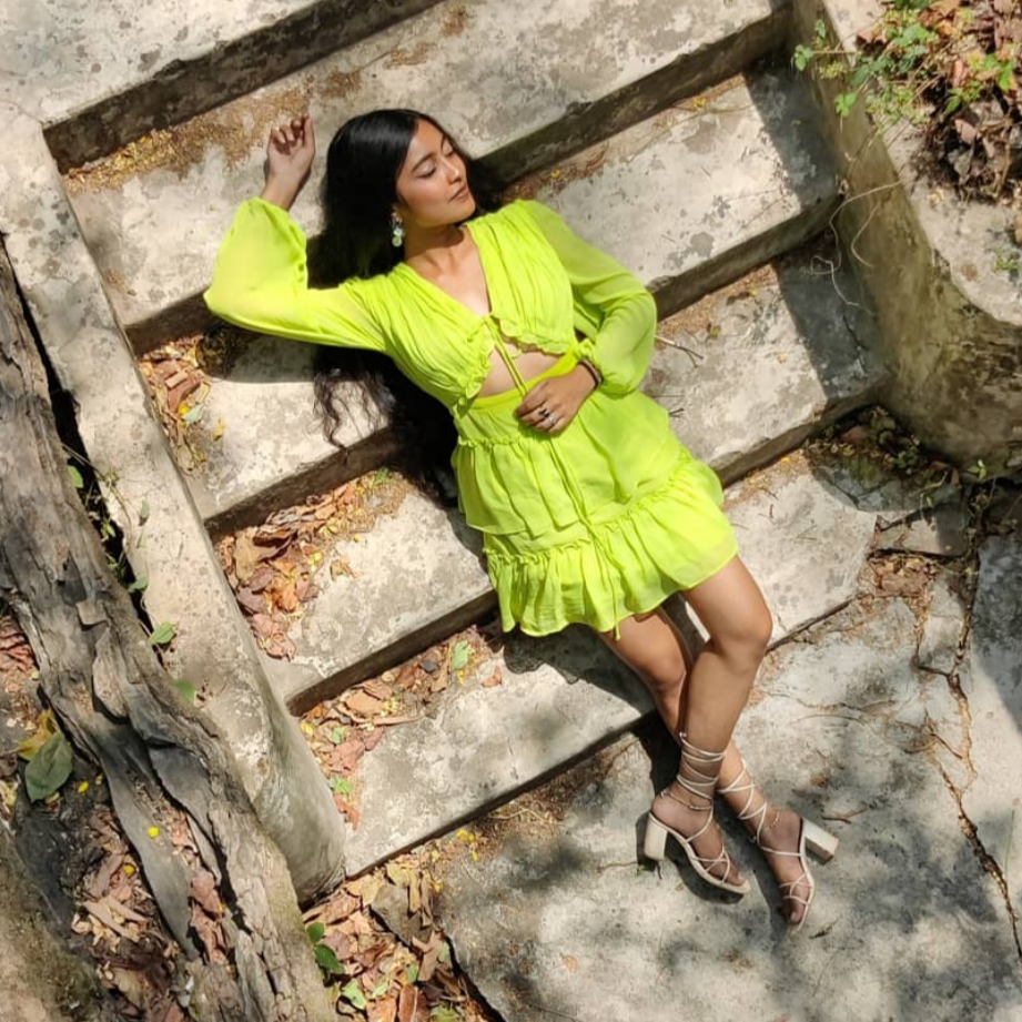 Glowy Burst Short Dress