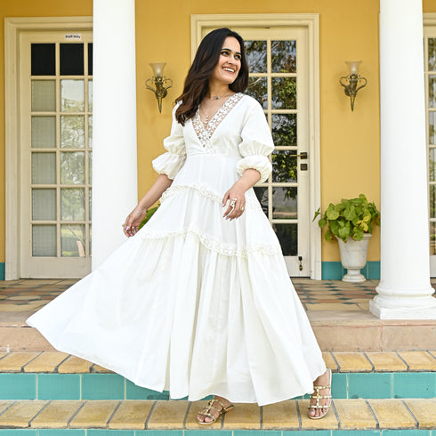 Pearly Lace Detailed Dress